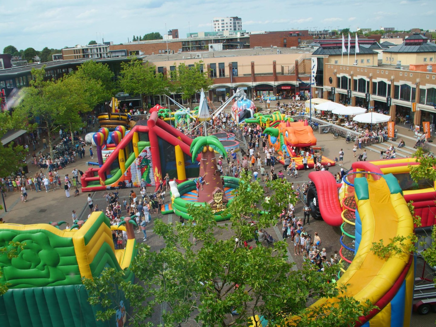 Mega Springkussen Festival